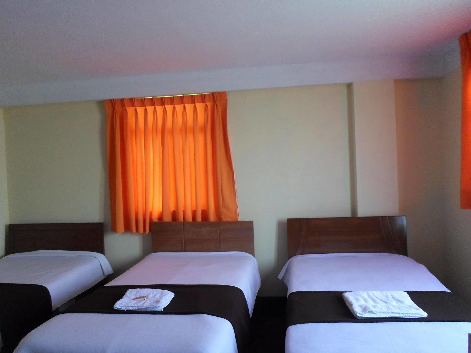 هواراس Hostal Casa Del Montanista المظهر الخارجي الصورة